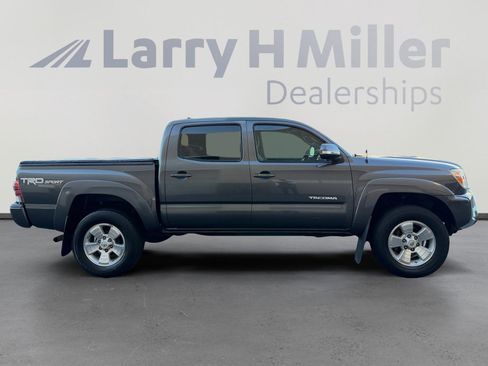 Used 2015 Toyota Tacoma PreRunner image 6