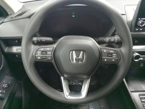 Used 2025 Honda CR-V LX image 16