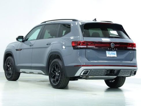 New 2026 Volkswagen Atlas Peak Edition AWD/4WD image 6