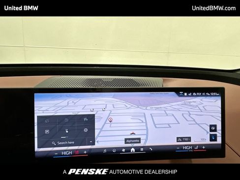 New 2026 BMW X6 xDrive40i w/ Climate Comfort Package image 18