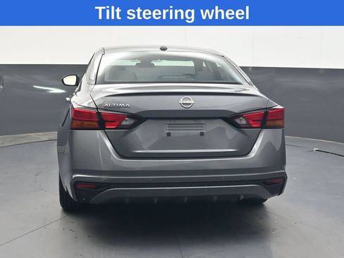 Used 2025 Nissan Altima 2.5 SV FWD image 5