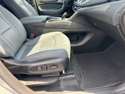 Certified 2021 Buick Enclave Essence image 14