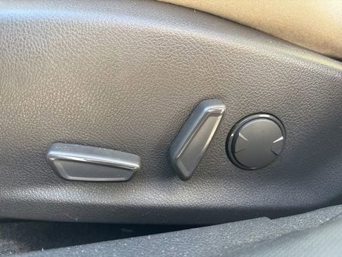 Used 2015 Ford Focus Titanium image 10