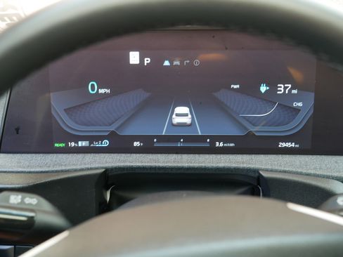 Certified 2023 Kia EV6 Wind AWD/4WD image 21