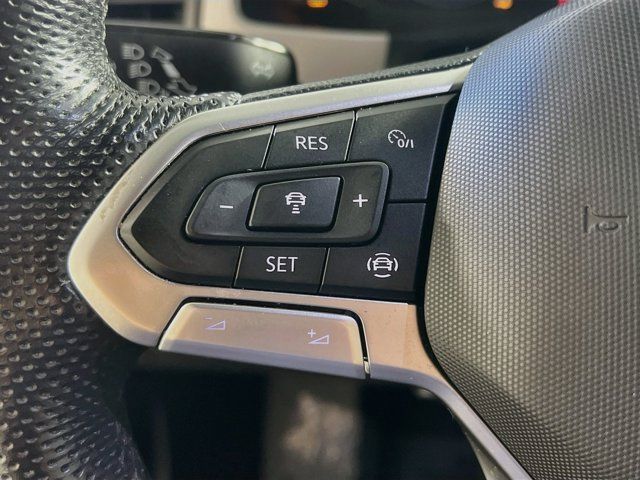 Used 2020 Volkswagen Atlas Cross Sport SEL R-Line w/ Cross Sport MDO Package AWD/4WD image 17