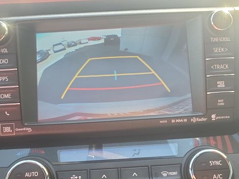 Used 2016 Toyota RAV4 SE image 10