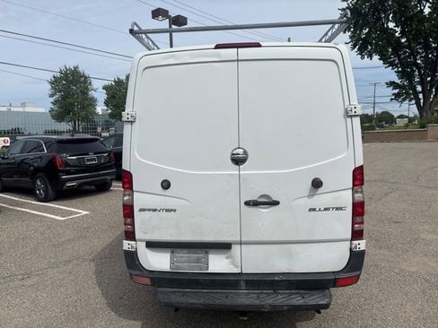 Used 2014 Freightliner Sprinter 2500 RWD image 4
