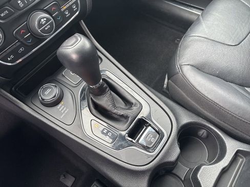 Certified 2020 Jeep Cherokee Limited image 21