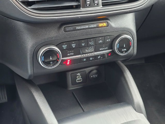 Used 2025 Ford Escape Active AWD/4WD image 27
