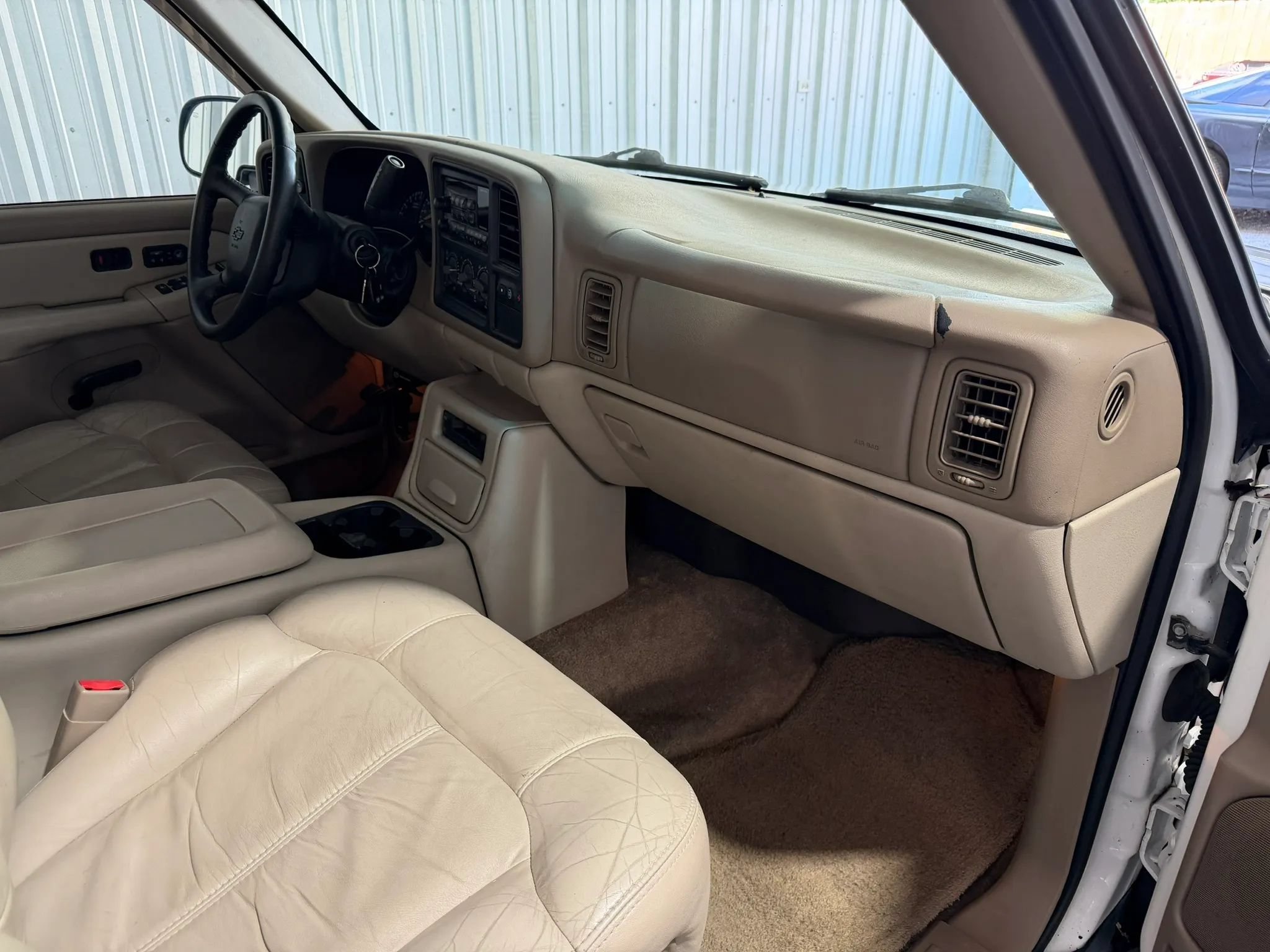 Used 2002 Chevrolet Tahoe LT RWD image 36