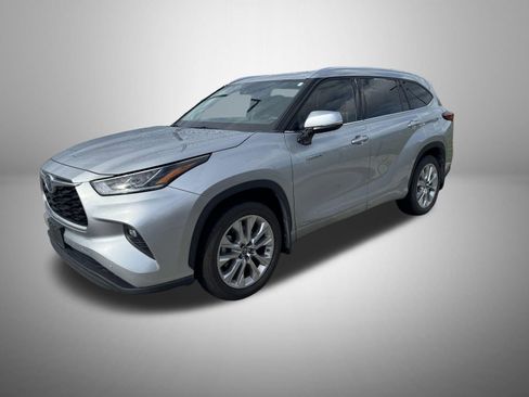 Used 2021 Toyota Highlander Limited AWD/4WD image 1