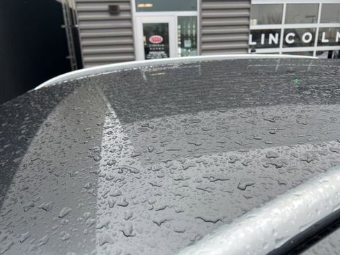 Used 2019 Lincoln MKC Premiere image 8