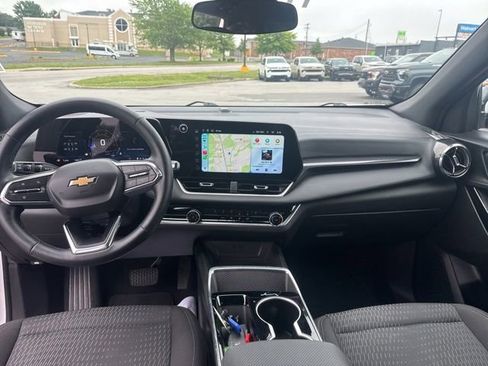 Certified 2025 Chevrolet Equinox LT AWD/4WD image 32