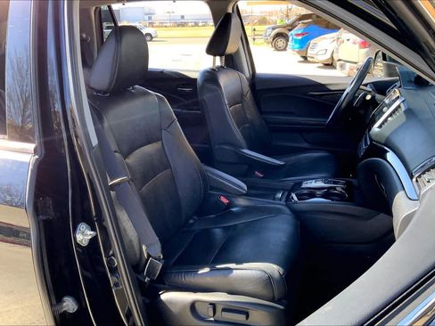 Used 2017 Honda Pilot Elite image 9