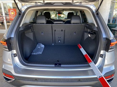 New 2026 Volkswagen Taos SE AWD/4WD image 15