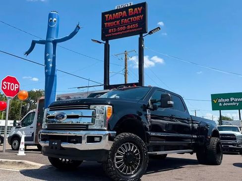 Used 2017 Ford F350 Lariat w/ Lariat Ultimate Package AWD/4WD image 3