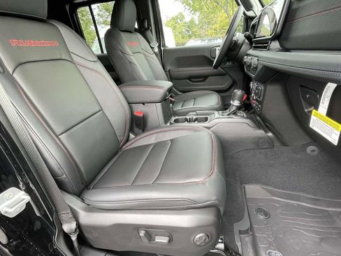 New 2025 Jeep Gladiator Rubicon image 31