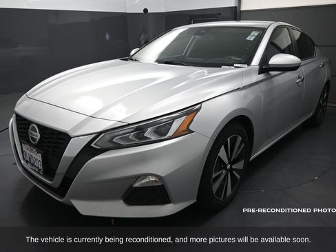 Used 2022 Nissan Altima 2.5 SV image 4