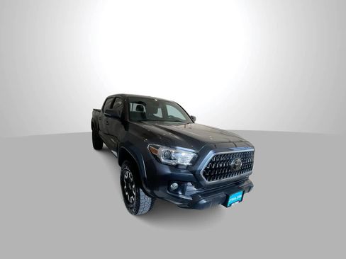 Used 2019 Toyota Tacoma TRD Off-Road AWD/4WD image 2