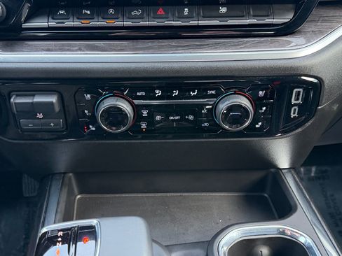 Used 2025 Chevrolet Silverado 1500 LTZ w/ LTZ Convenience Package II image 24