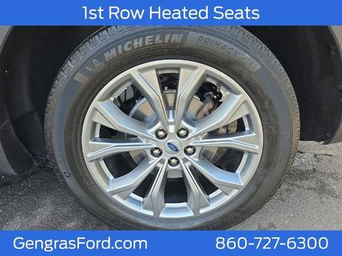 Certified 2022 Ford Explorer XLT w/ Equipment Group 202A AWD/4WD image 17