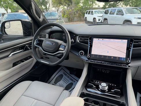 New 2026 Jeep Grand Wagoneer Summit AWD/4WD image 41