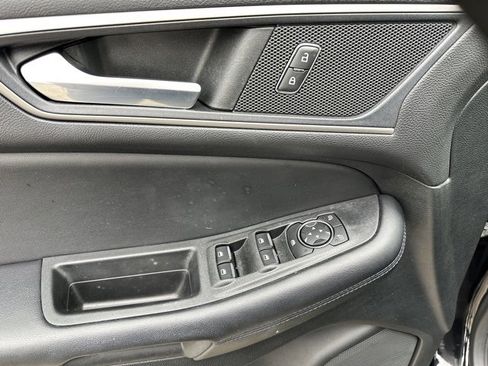 Certified 2022 Ford Edge SEL w/ Convenience Package image 13