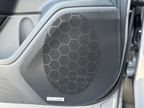 Used 2025 Subaru Forester Sport image 27