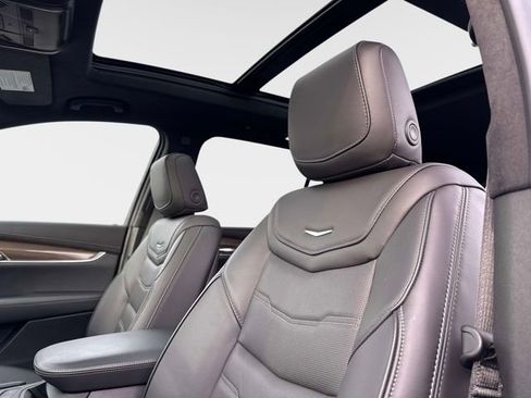 Certified 2024 Cadillac XT6 Sport w/ Platinum Package image 19