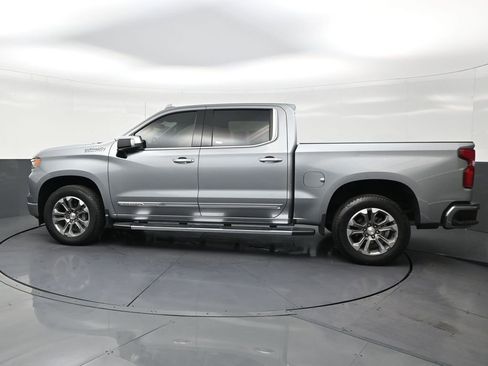 Used 2024 Chevrolet Silverado 1500 High Country RWD image 2