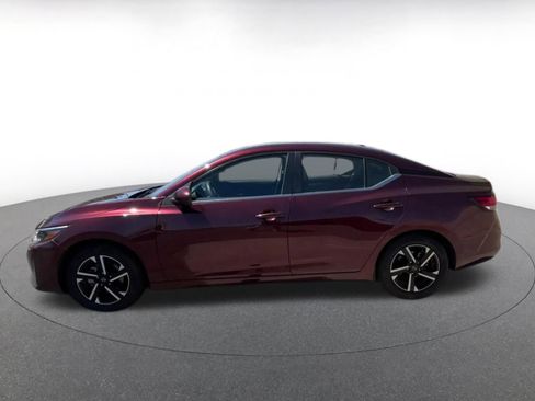 Used 2025 Nissan Sentra SV FWD image 9
