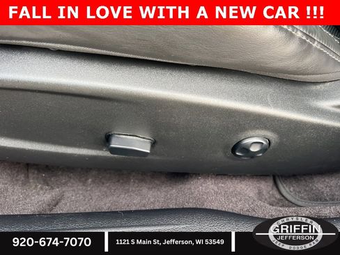 Used 2018 Dodge Challenger SXT Plus image 18