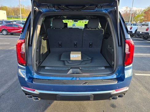 New 2026 GMC Yukon XL Denali w/ Advanced Technology Package image 32