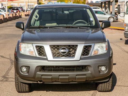 Used 2021 Nissan Frontier SV AWD/4WD image 3