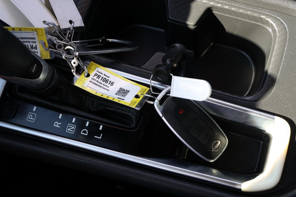 Used 2025 Nissan Sentra SV FWD image 36