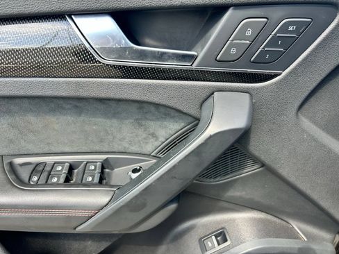 Used 2018 Audi SQ5 Prestige w/ Prestige Package AWD/4WD image 11