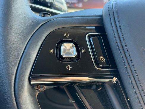 New 2026 Lincoln Aviator AWD image 12