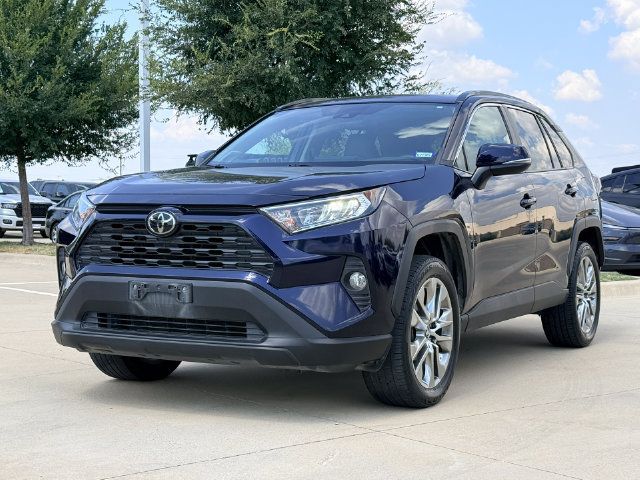 Used 2019 Toyota RAV4 XLE Premium FWD image 7