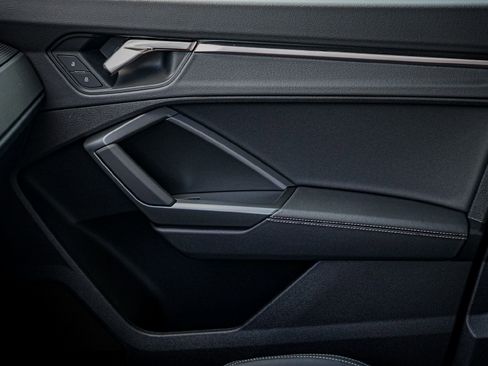 New 2025 Audi Q3 2.0T Premium image 14