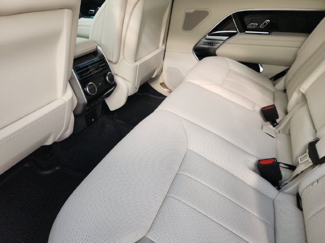 New 2027 Land Rover Range Rover Long Wheelbase SE AWD/4WD image 29