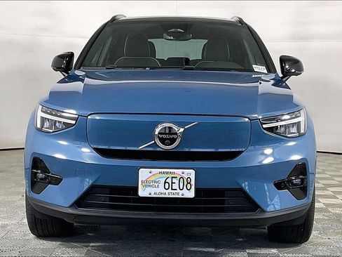 Used 2023 Volvo XC40 Recharge Plus AWD/4WD image 2