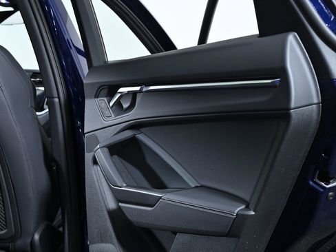 Used 2024 Audi Q3 2.0T Premium Plus w/ Premium Plus Package image 33