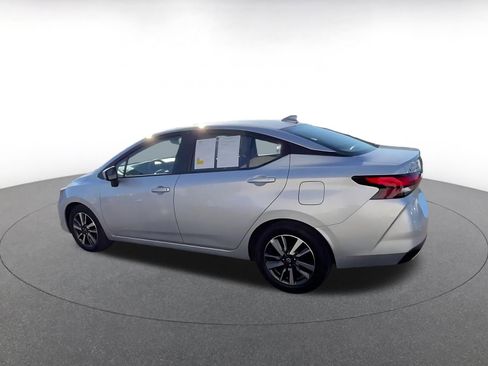 Used 2025 Nissan Versa SV image 10