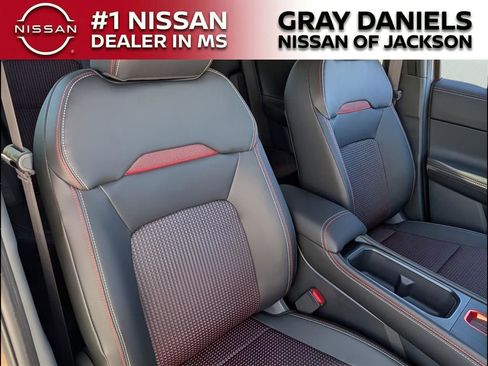 New 2026 Nissan Kicks SR w/ Cold Weather Package image 21