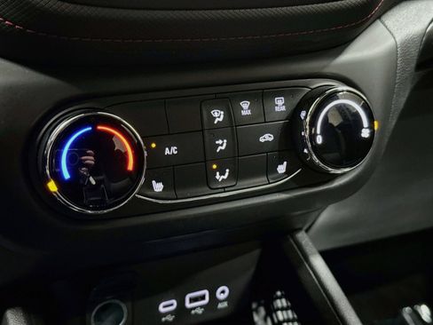 Used 2022 Chevrolet TrailBlazer RS AWD/4WD image 18