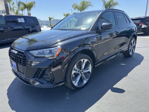 Used 2021 Audi Q3 2.0T Premium w/ Convenience Package AWD/4WD image 9