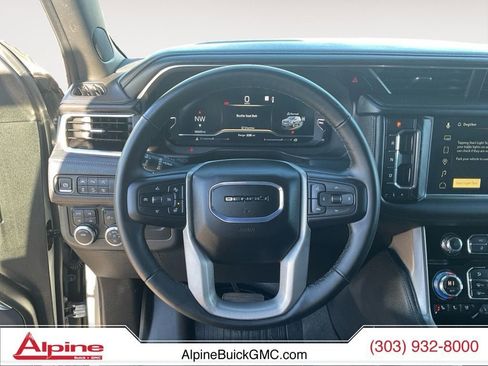 Used 2024 GMC Yukon Denali image 12