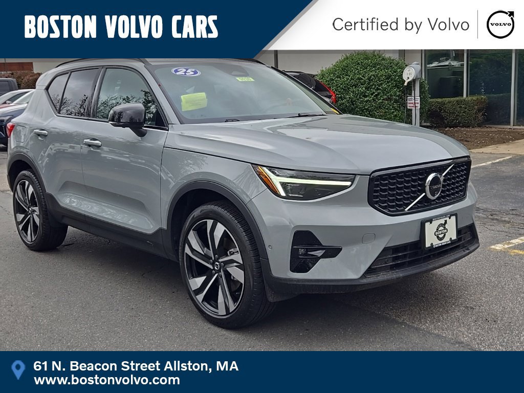 Certified 2025 Volvo XC40 B5 Ultra AWD/4WD image 1