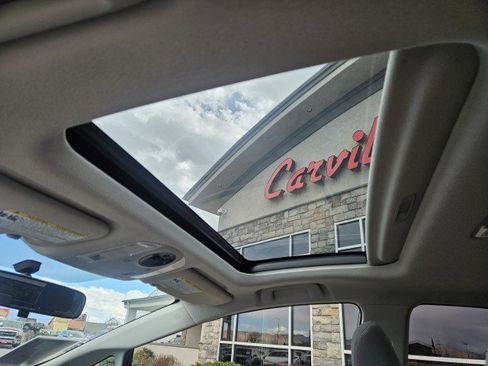 Used 2015 Toyota Prius Three w/ Solar Roof Package image 24