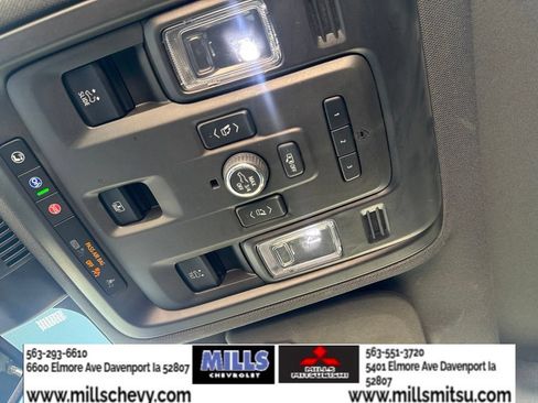 Used 2023 Chevrolet Tahoe Z71 w/ Luxury Package AWD/4WD image 18